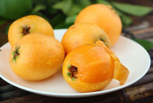 瓜种子生熟两吃,从生食到熟食，营养与美味的双重享受