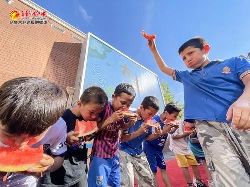 好朋友吃瓜大赛