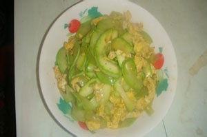 角瓜熟吃致癌,角瓜熟食致癌真相与预防措施