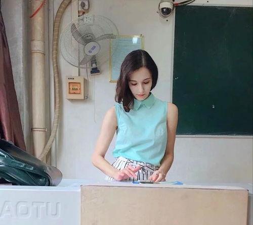 蒋依依吃瓜群众,揭秘娱乐圈幕后故事