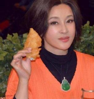 哪个明星吃瓜最多,揭秘哪位明星吃瓜最多