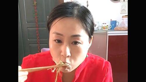 东姐吃瓜,揭秘娱乐圈幕后故事