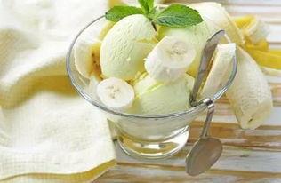 小朋友吃冰淇淋吃哈密瓜,冰淇淋与哈密瓜的甜蜜邂逅