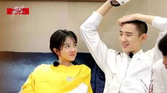 男女主角吃瓜,男女主角的甜蜜瓜界冒险