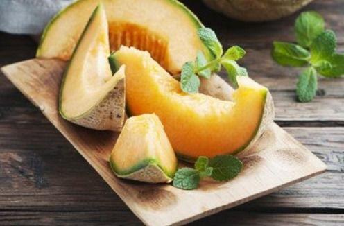 酒店吃哈密瓜怎么吃,酒店哈密瓜的多样食法探索