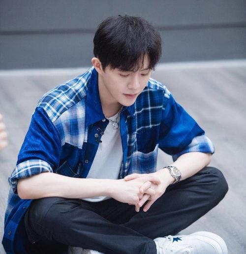 网络吃瓜被抓,揭秘网络言论风险