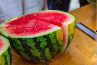 一诺吃瓜喝水,揭秘娱乐圈幕后故事