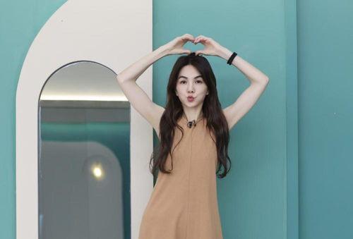 吃瓜黄丽玲,揭秘娱乐圈的“瓜王”传奇