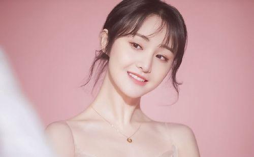 明星吃瓜iu,揭秘娱乐圈幕后故事